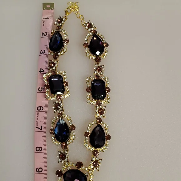 Purple amber and clear rhinestones goldtone statement necklace NIB wedding prom - Picture 5 of 10